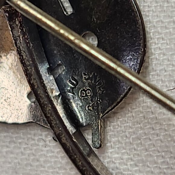 VINTAGE Sterling BEAU Cat Pin Brooch Signed - Picture 9 of 16